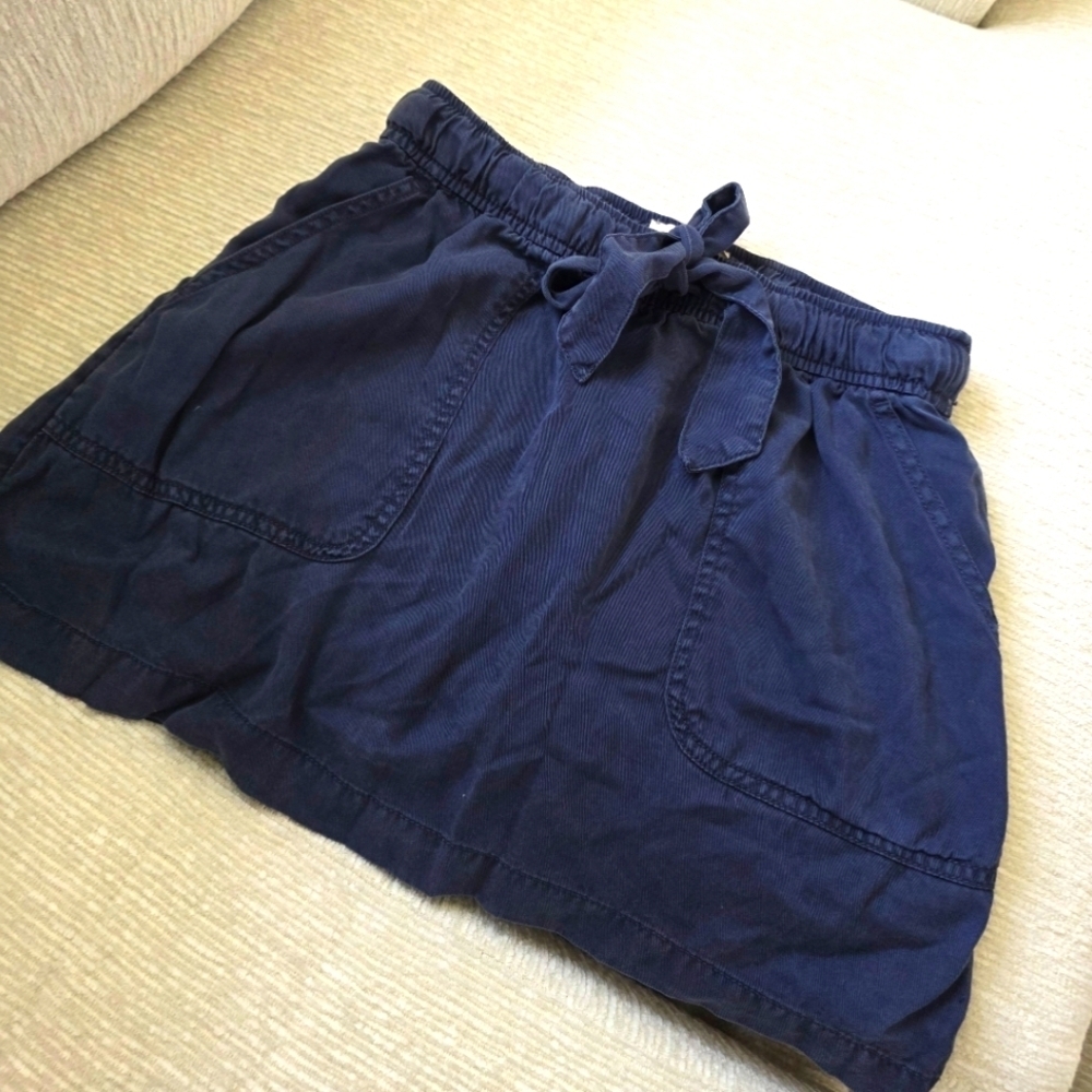 Light Wash Navy Blue Casual Shorts with Tie Waist